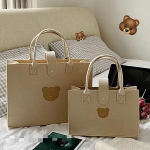 China Felt Bag Bear Bag Tote Bag Ladies Niche Design Multi-purpose Simple Large-capacity Tote Bag Simple Bag wholesale
