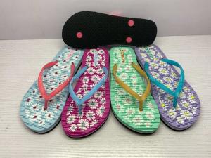 China Women′ S Thong Slip-on Sandals Flat Flip Flops Non-Slip Fashion Slippers Ladies Slipper wholesale