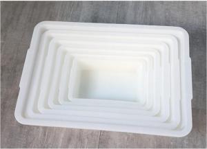 China Rectangular Plastic Basket Ice Tray Spicy Basin Supermarket Storage Preservation Box on sale