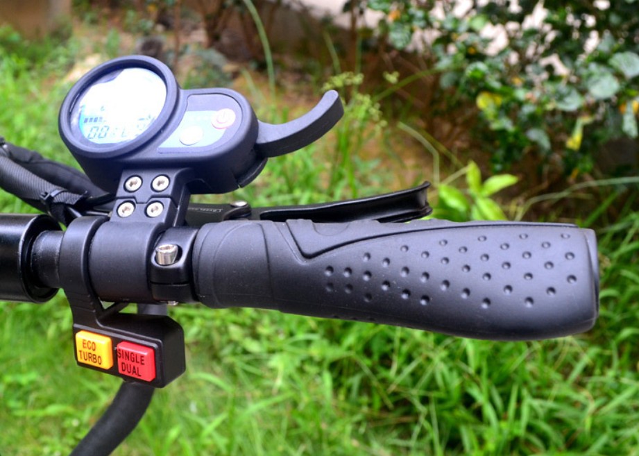 11 Inch Adult Off Road Lightweight Foldable Electric Scooter