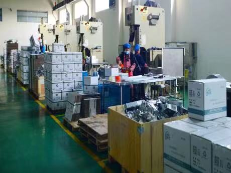 300mm Length Household Aluminum Foil Roll Heavy Duty For Food Packaging