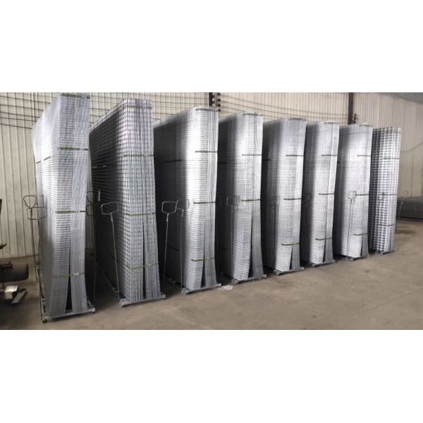 Customized Size Hot Dipped Galvanized Welded Wire Mesh Panels with Corrosion Resistance