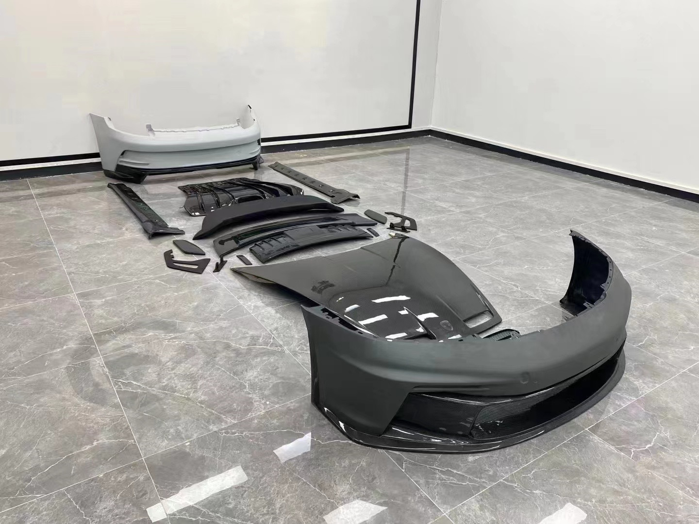 Auto Parts for Porsche 911 992 Body Kit 992 Upgraded GT3-style Carbon Fiber Front and Rear Bumpers Spoiler Hood Body Kit