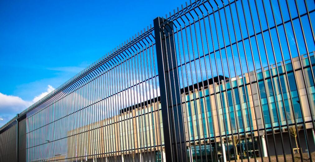Decorative 6ft 6mm Welded Wire Mesh Fencing Powder Coated For Park