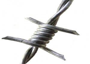 China Hot Dipped Galvanized Stainless Steel Concertina Razor Barbed Wire, Pvc Coated Barbed Wire Fence With Customizable wholesale