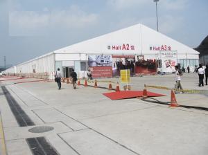 China Hard Pressed Large Temporary Hospital Tent Frame Retardant Easy To Assemble wholesale