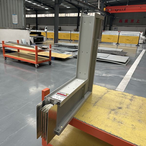 Intensive Fire Resistant Cast Resin Plug In Busduct Busway Electrical