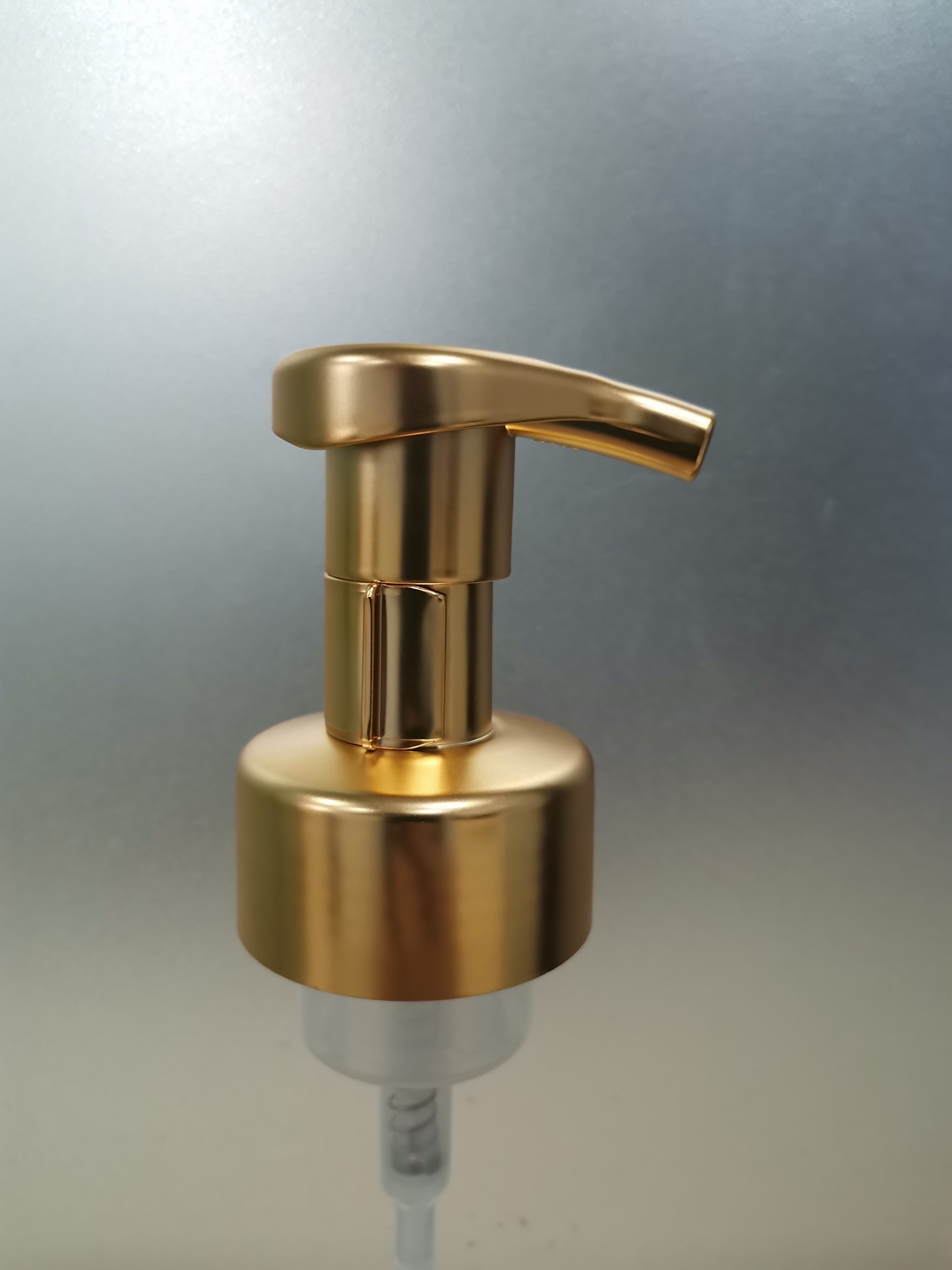 Skin Nourishing PET Non Greasy Skin Lotion Pump Dispenser / Skin Care Pump Bottle For All Skin Types