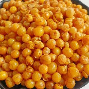 China Chili Powder Green Pea Snacks Crunchy Taste Spicy Dried Peas Fried Yellow Pea wholesale