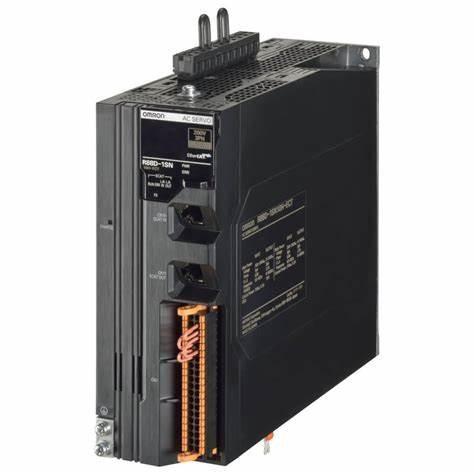 OMRON R88D-KT04H Servo AC 200 ~ 230VAC Supply 2.6A 230V Load 230 VAC from 50 W