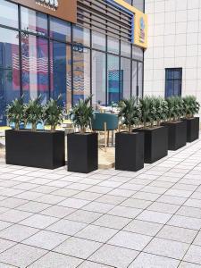 China Custom Stainless Steel Flowerpot Home Decoration High Durability wholesale