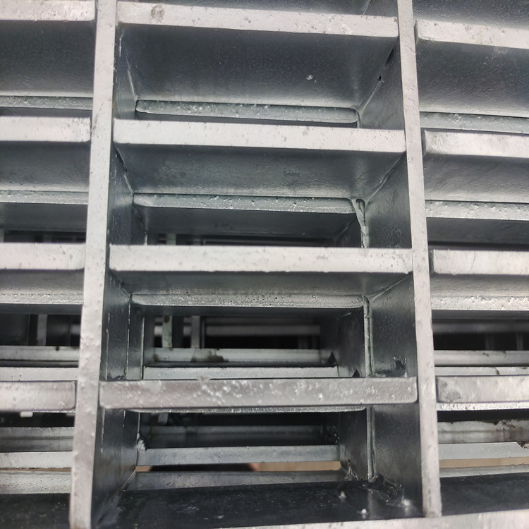 455/30/100 Heavy Duty Steel Bar Grating Shipbuilding Channel Installation Step Plate