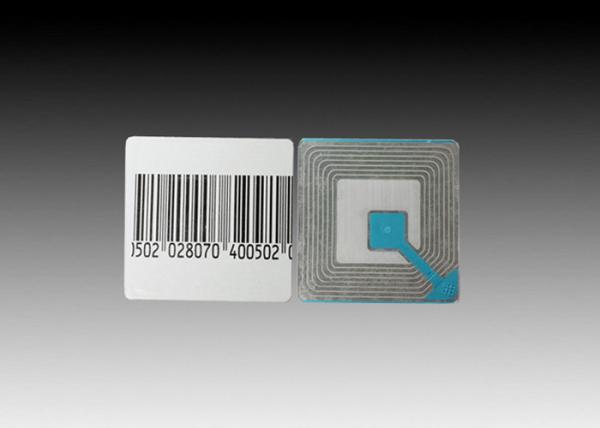 8.2mhz White RF Sticker Labels High Viscosity Deactivatable / Non-Deactivatable