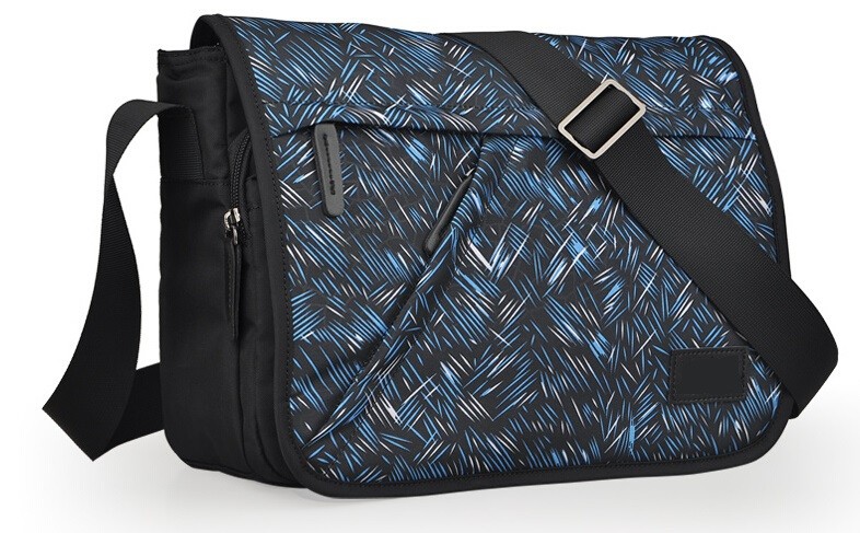 Customized Blue Nylon Travel Messenger Bag With Lots Of Pockets 32*23.5*9 Cm