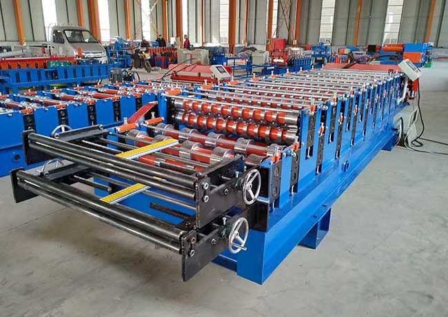 Two designs of the steel roofing double layer roll forming machine with automatic program