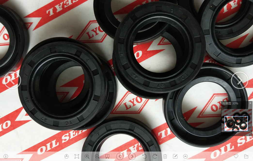 TC framework oil seal,model 27*42*7,NBR material,color is generally biack and brown.