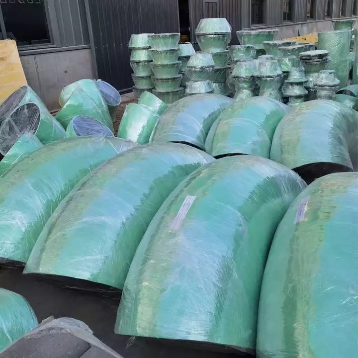 Hand Paste FRP Water Pipe Fittings ISO9001 Black Connector Ease Of Installation