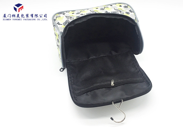 Toiletries Product Fabric Makeup Bag Black With Oxford Cloth Lining Materials
