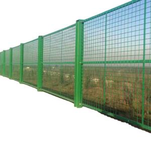 China Highway Anti Dazzle Metal Mesh Fence Made In With Customized Stainless Steel wholesale