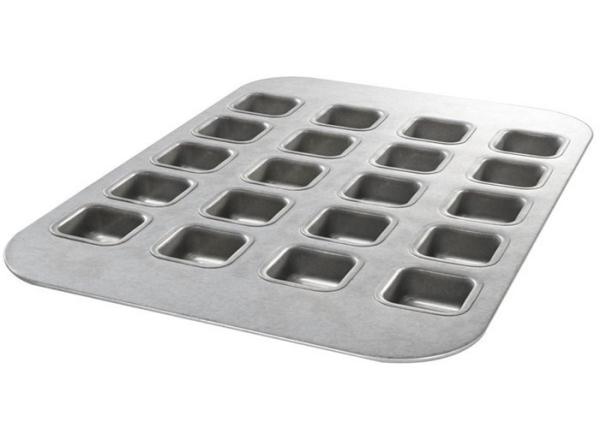 RK Bakeware China-Mackies 42865 24 Cup 2.2 oz. Glazed Aluminized Steel Specialty