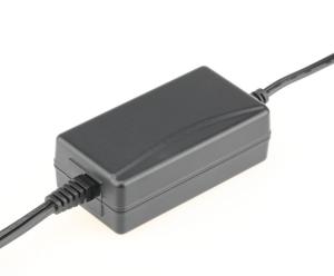 China 60 Watt Universal Travel Adapter 12 - 24 Volt Desktop Portable Travel Adapter wholesale