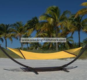 China Indoor Otdoor Room Large Yellow Tight Weave Hammock With Wood Spreader 55 Inches Wide wholesale