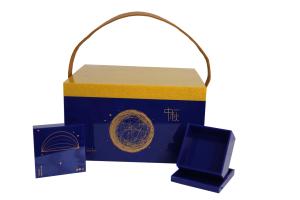 China FAVRE Moon Cake Acrylic Plastic Display Gift Box With Leather Strap wholesale