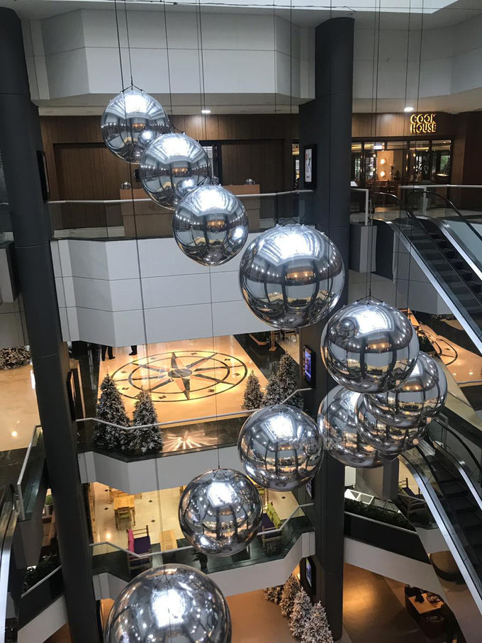 Mall Decoration Mini Reflective Mirror Disco Ball PVC Rainbow Colorful Big Inflatable Balls Mirror