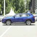 Electronic Parking System Toyota Wildlander SUV Japanese Petrol Car Wheelbase