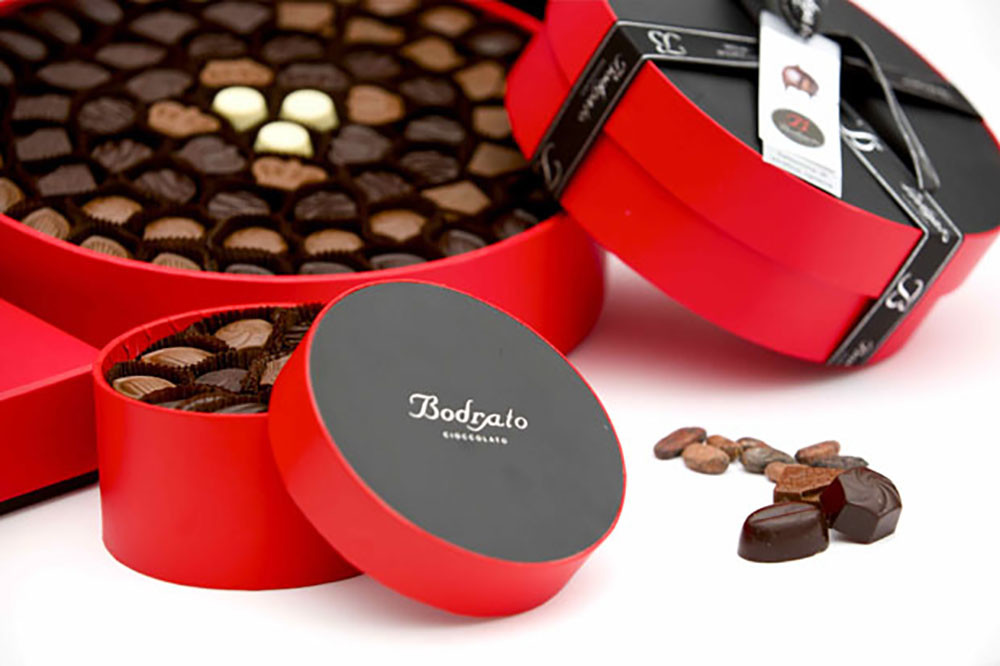 Pantone Color Silk Screen Ribbon Circular Hat Box For Chocolate Hazelnut