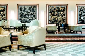 China Fabric Chair Hotel Lobby Furniture With Lobby Uphostery Cushion Sofa Set wholesale