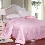 Natural mulberry silk quilt 100% cotton jacquard fabric in light pink /dark pink