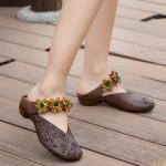 S004 2020 spring and summer new leather hollow flower velcro women's shoes round