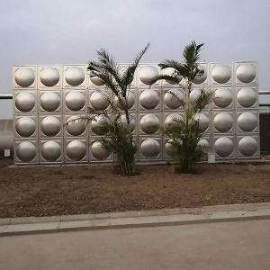 China Argon Arc Weld Stainless Steel Water Tank , Ramming Craft Drinking Water Tank wholesale