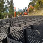 Green Hdpe Geocell 50mm Geo Cell Geocell Ground Grid For Welding Distance 330mm