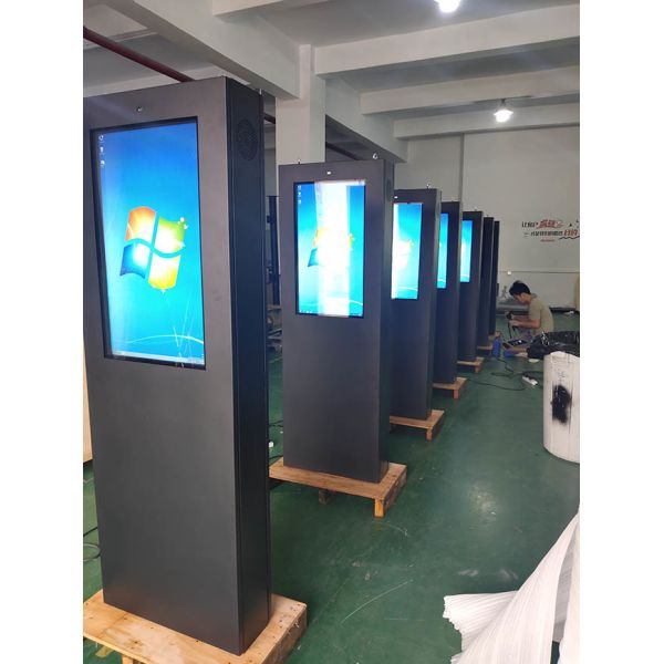 32-inch floor-standing digital high-definition large screen vertical Outdoor Electronic Billboard