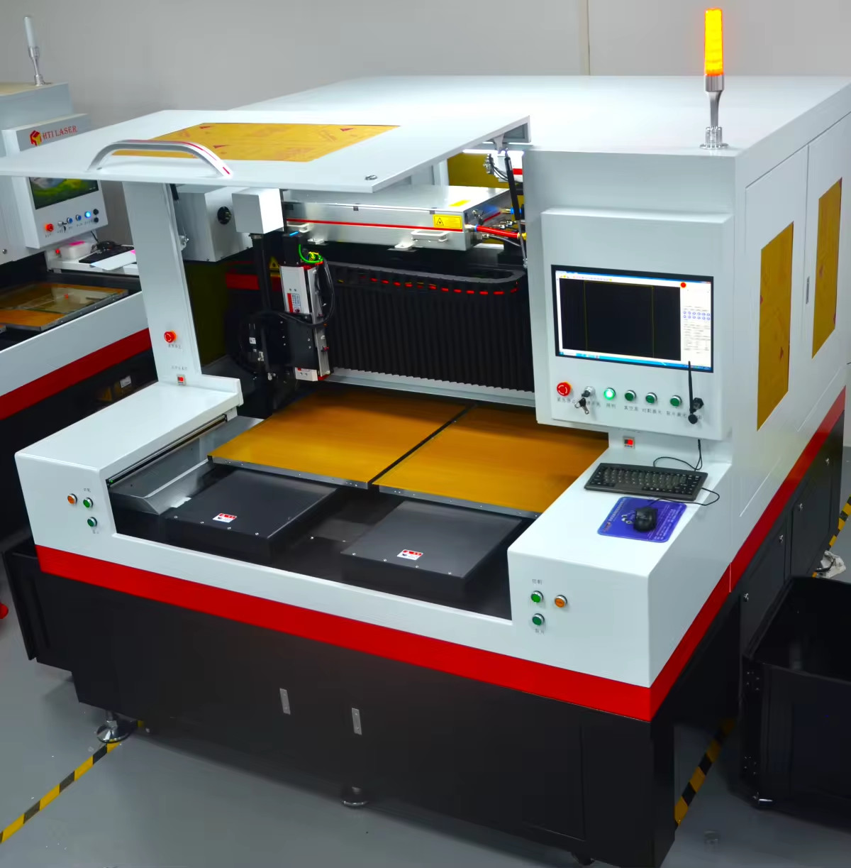 Speed 1064nm Laser Glass Cutting Machine Precision Splitting Power 150W Linear Guide TPI