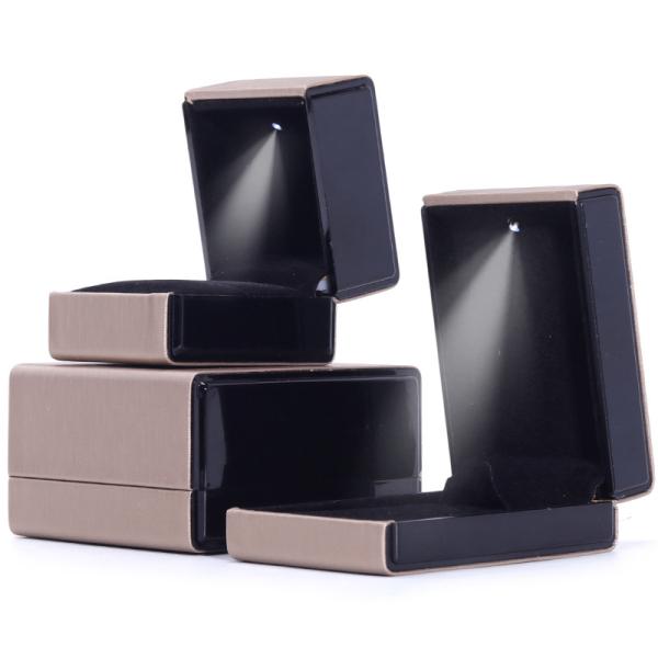 9*9*5cm Rectangle Hanhong Custom Gold Necklace Bracelet and Ring LED Jewelry