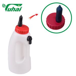 China 4l Oral Calf Drencher Animal Farms Cattle Feeder/Calf Bottle With Plastic Tube Nipple wholesale