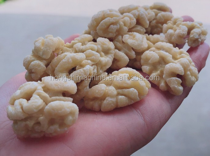 Walnut Kernel Seed Coat Removing Machine , Stable Nut Kernel Peeling Equipment