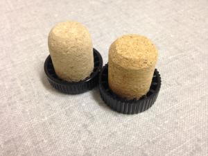 China Synthetic cork T-cap stopper wiht bevelled edge wholesale