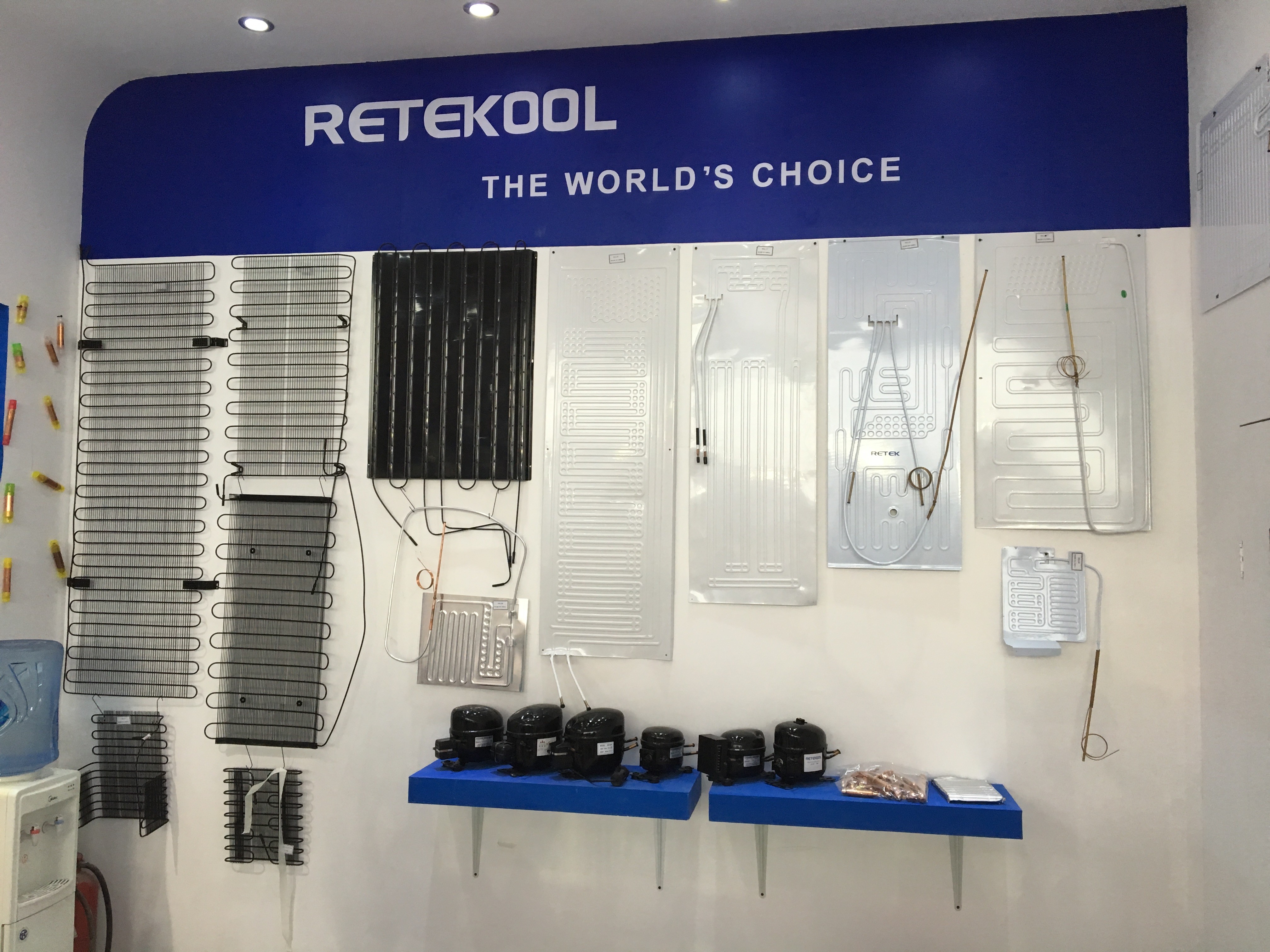 roll bond panel evaporator for refrigeration