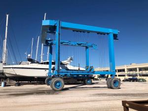 China Marine Travel Lift 500 Ton Boat Hoist Crane For Sale wholesale