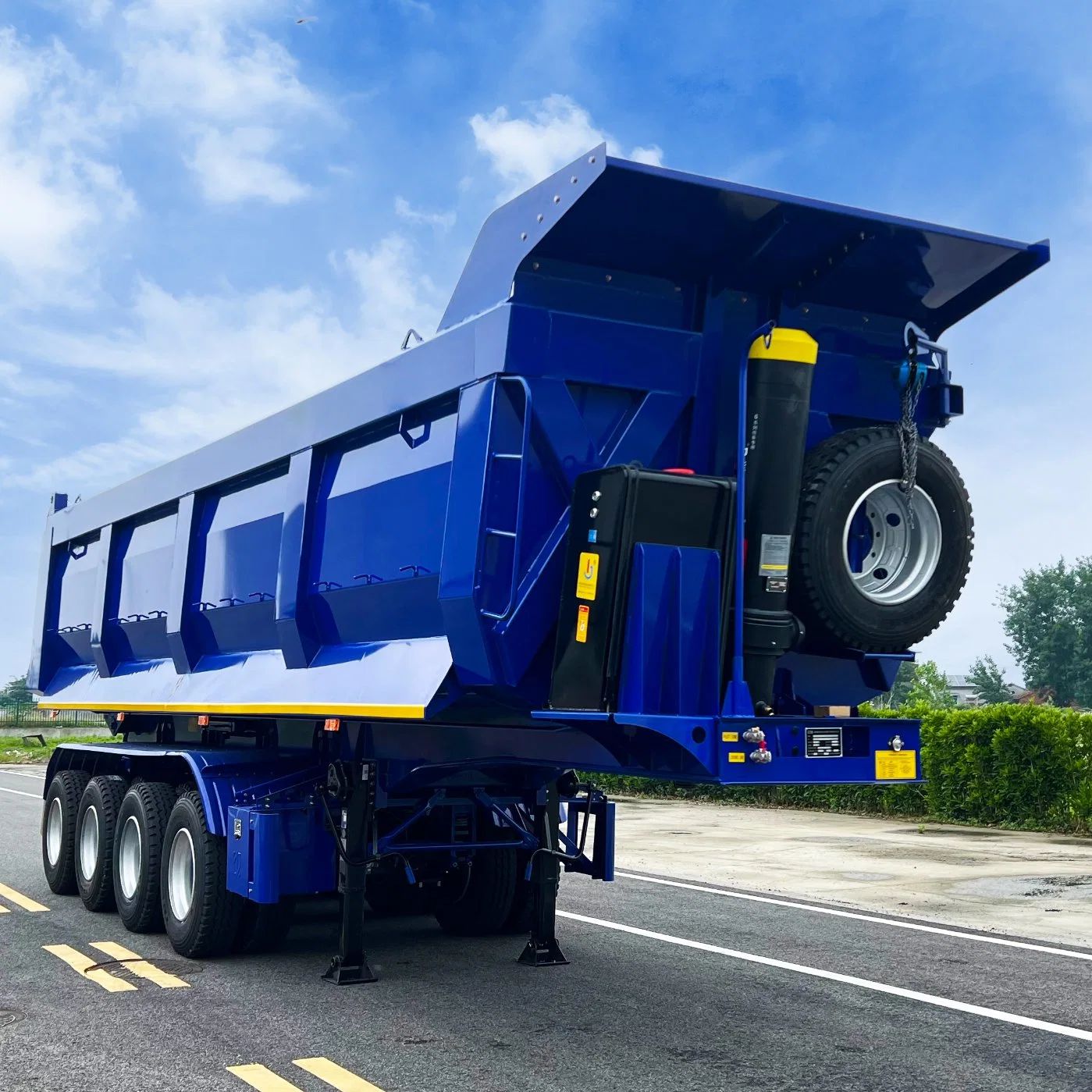 CIMC 4 axle High strength steel 9900*2500*3700mm Load capacity 70 tons 6 doubles 2 singles air chamber rear dump semi trailer