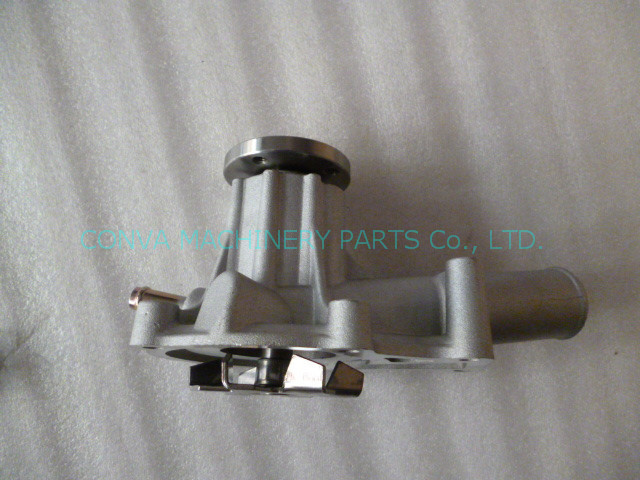 Kubota D1105 Water Pump Engine Parts , Mechanical Water Pump High Strength