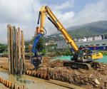 Blue Excavator Mounted Pile Driver , Hydraulic Pile Driver For Excavators