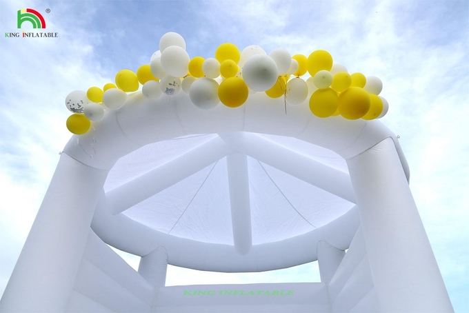 Custom White Inflatable Bounce Castle Party Wedding Bouncer House With Circular Roof
