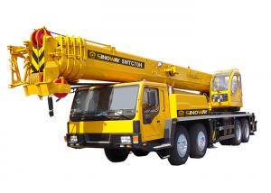 China Engineering Hydraulic Mobile Crane , Telescopic Mobile Boom Crane 70 ton wholesale