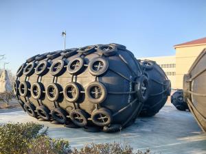 China 50Kpa 80Kpa Rubber Fender With Chain Tyre Net wholesale