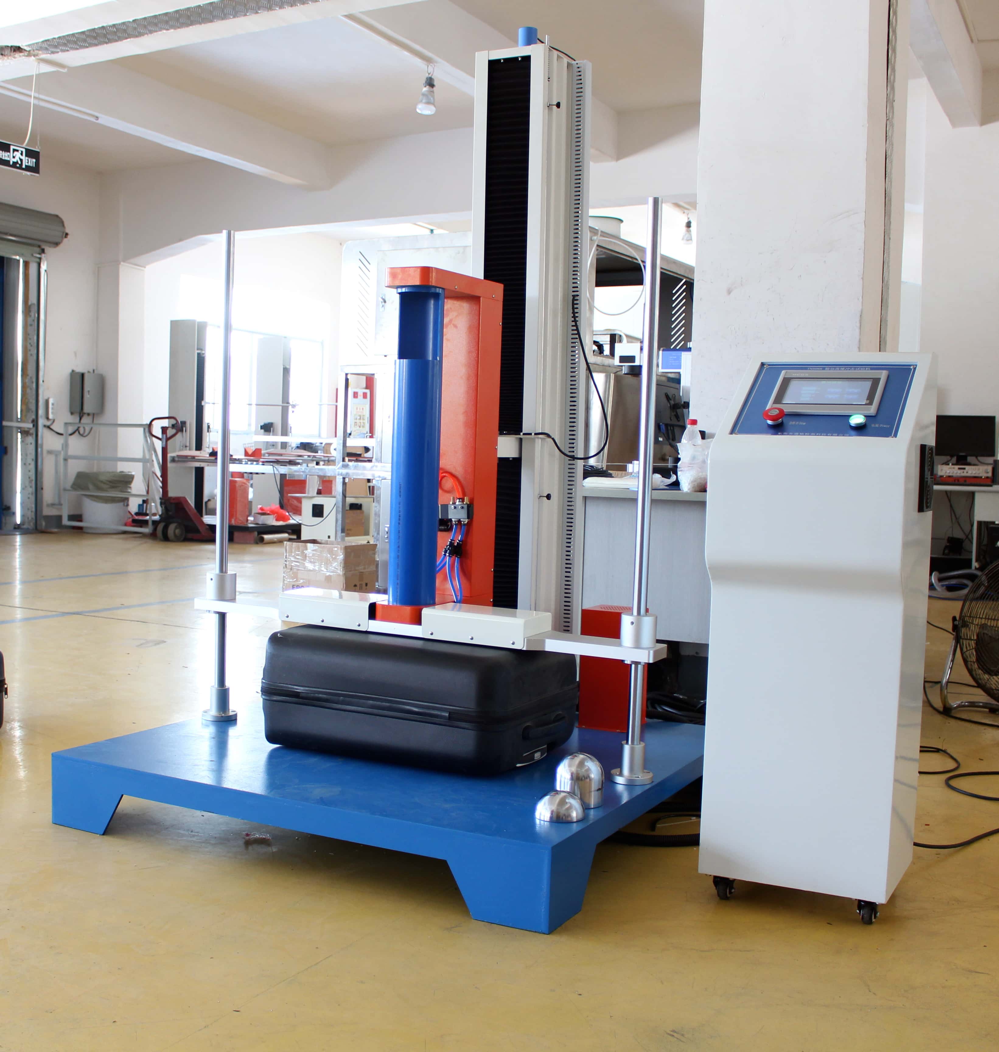 Compliant Luggage Falling Weight Impact Testing Machine | Luggage Impact Resistance Testing Equipment